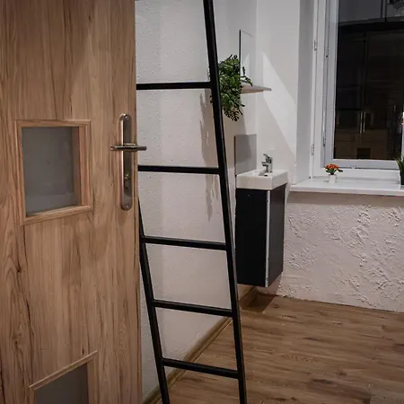 100 Metrow Od Piotrkowskiej I 500 Od Manufaktury Apartmanhotel *