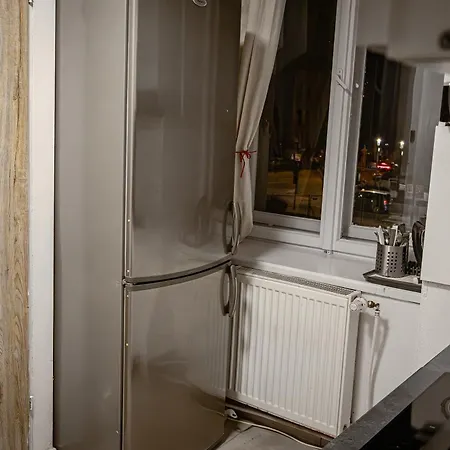 100 Metrow Od Piotrkowskiej I 500 Od Manufaktury Лодзь